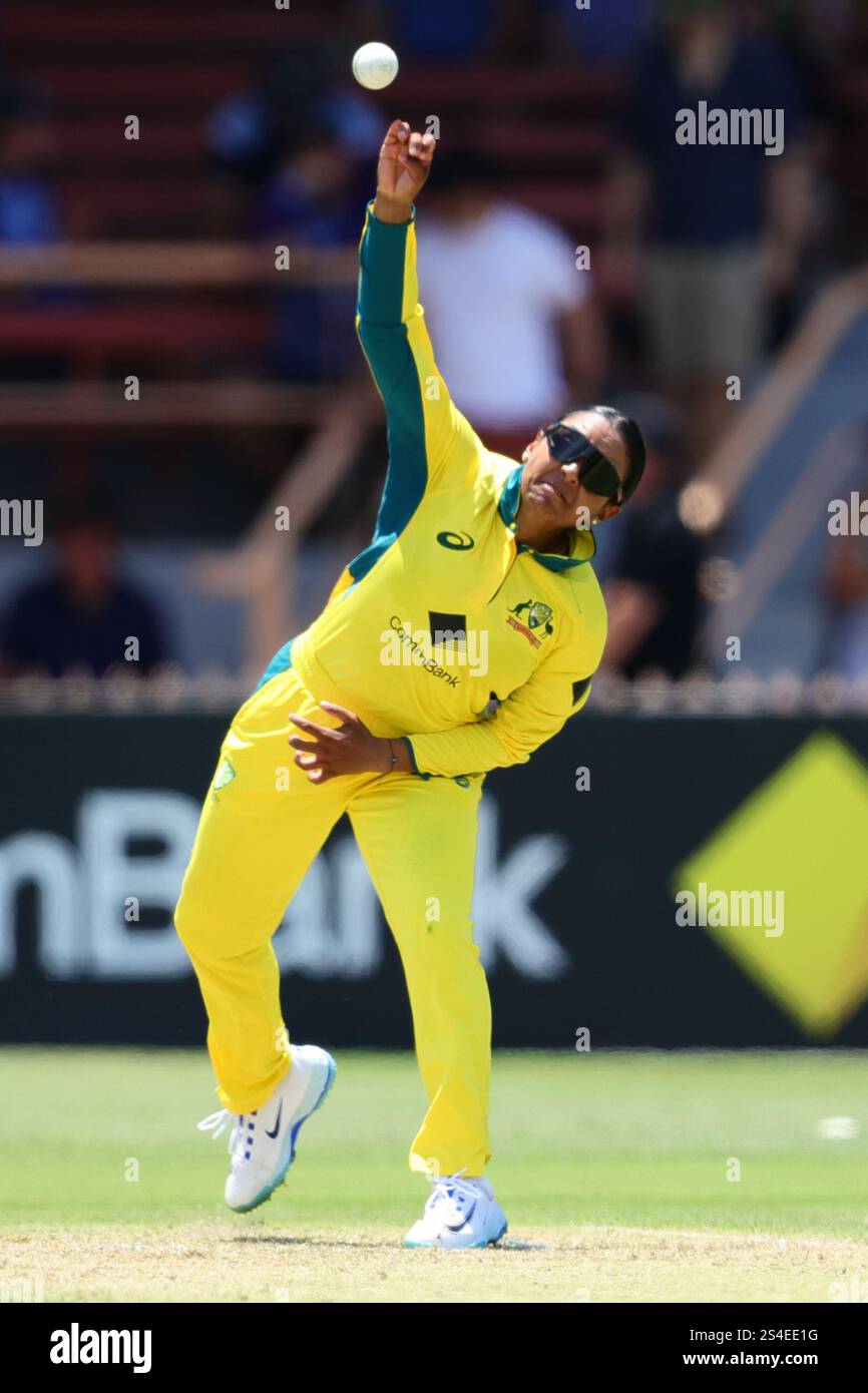 Alana King of Australia bowls during the CommBank WomenÕs Ashes ODI