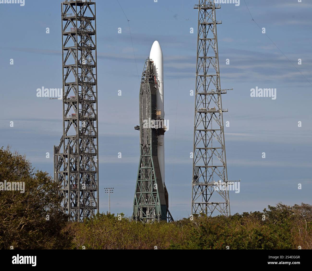 Blue Origin makes final preparations to launch its New Glenn rocket on