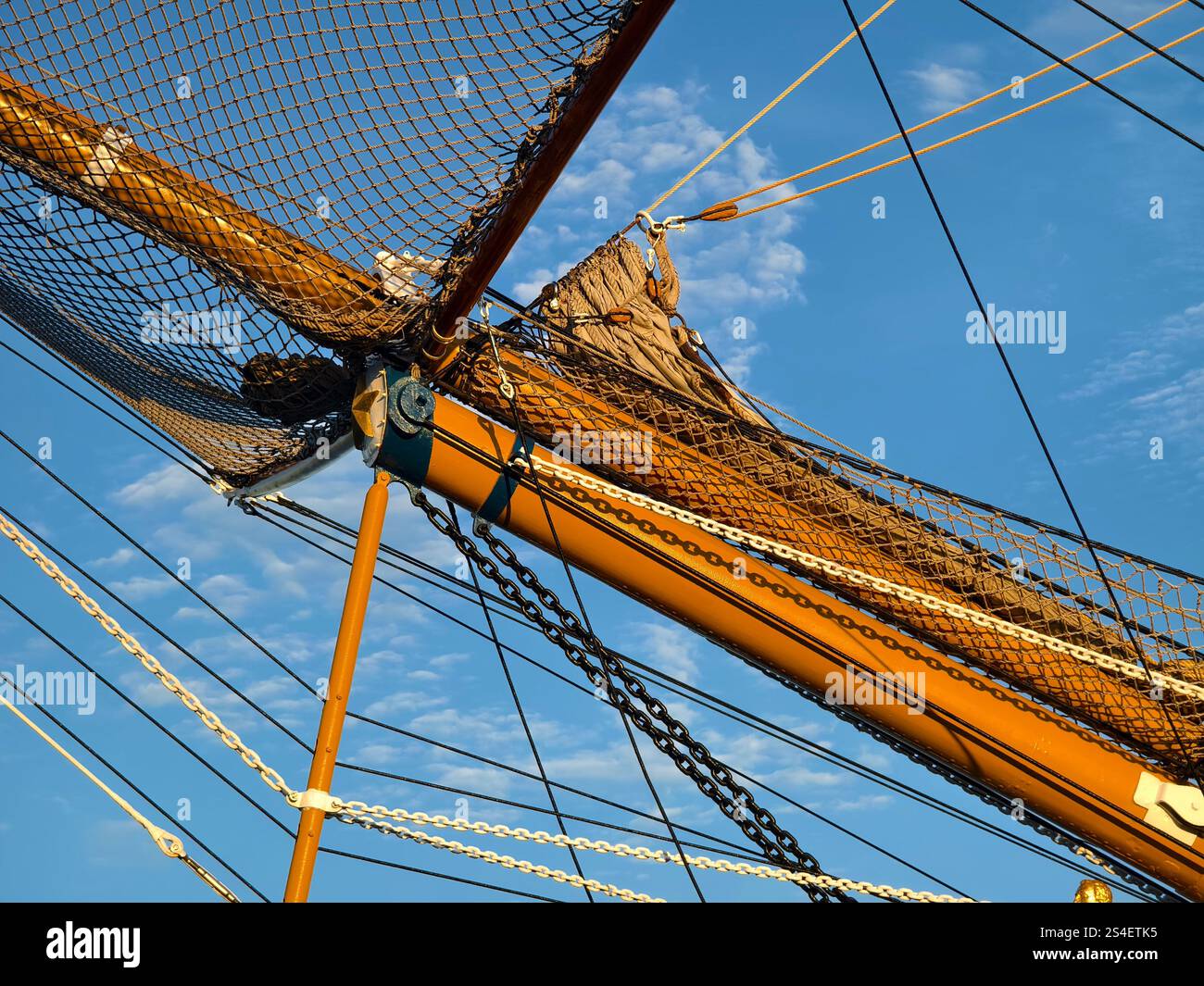 Ropes stretched across the masts of an old ship Stock Photo - Alamy