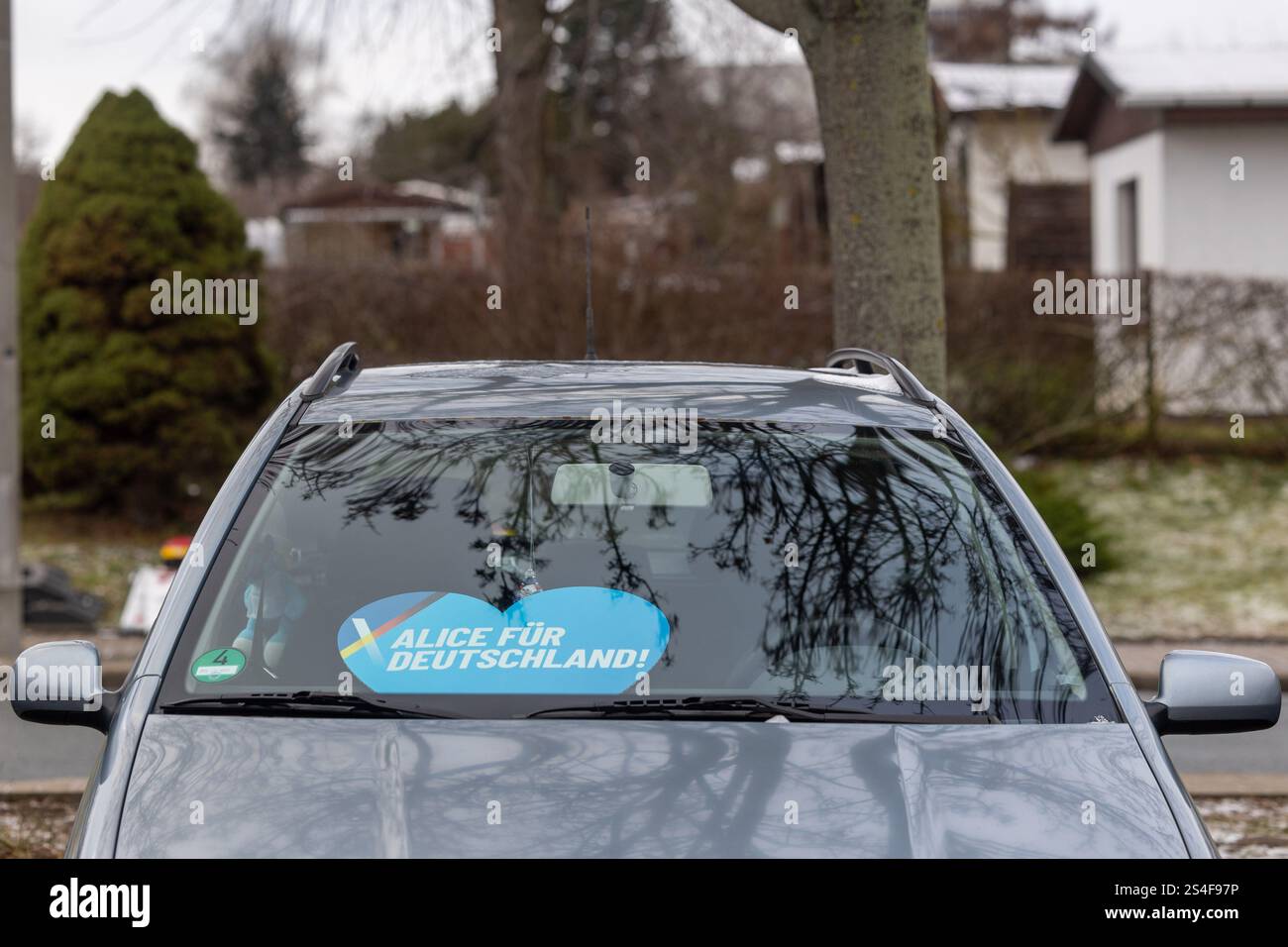 Riesa, Germany. 12th Jan, 2025. In a car in the parking lot in front of ...