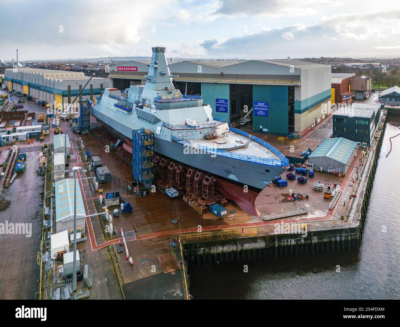 Aerial view of the future HMS Glasgow (F88) under construction at the ...