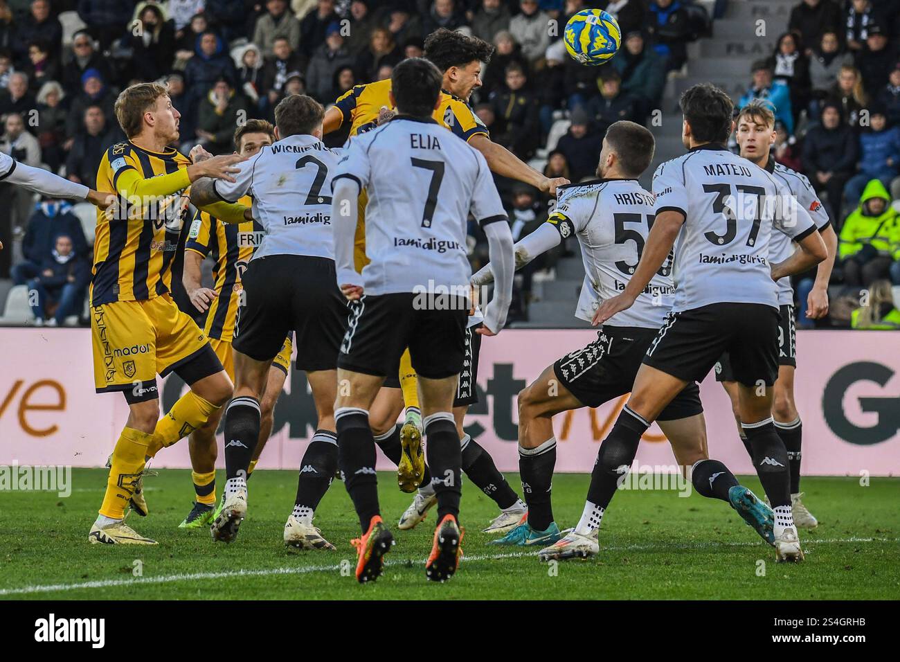 La Spezia, Italy. 12th Jan, 2025. Francesco Folino (Juve Stabia) scores ...