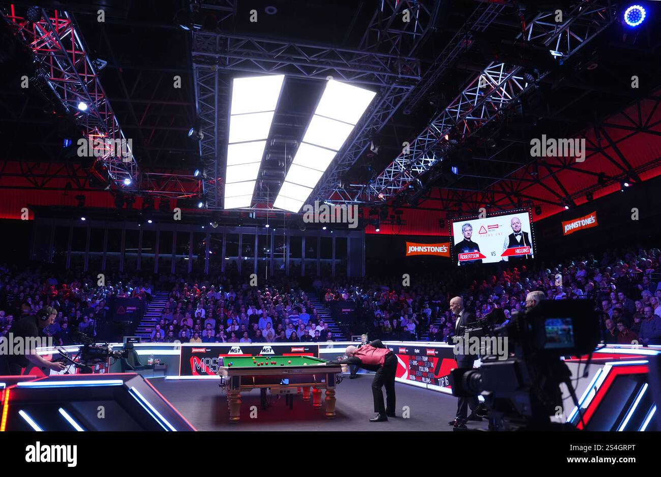 A general view of the match between John Higgins and Neil Robertson