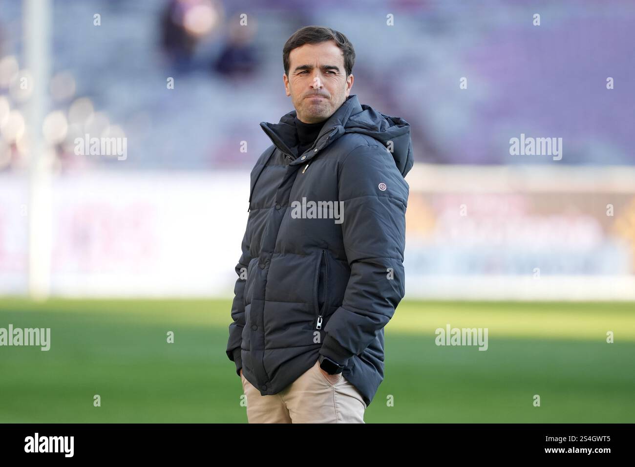 France 12th Jan 2025 Carles MARTINEZ NOVELL Entraineur Toulouse TFC France 12th Jan 2025 Carles Martinez Novell Entraineur Toulouse Tfc During The Ligue 1 Mcdonalds Match Between Toulouse And Strasbourg At Stadium De Toulouse On January 12 2025 In Toulouse France Photo By Dave Sport Credit Icon Sportalamy Live News 2S4GWT5 