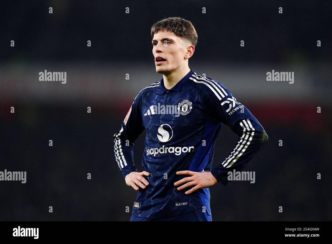 Manchester United's Alejandro Garnacho stands dejected during the