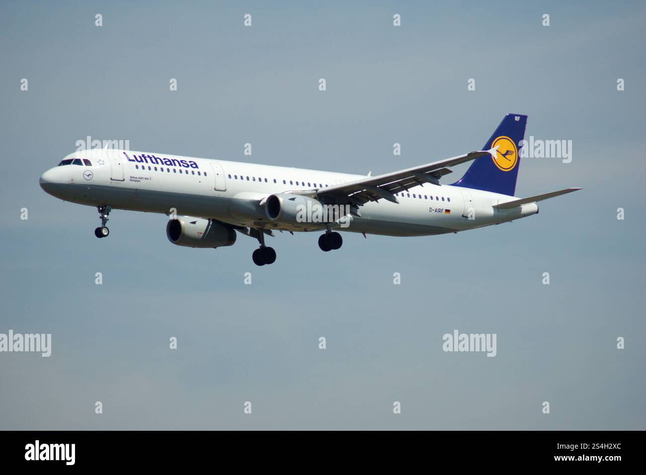 Frankfurt, Germany, July 9, 2017: Lufthansa Airbus A320 on Final Approach Stock Photo