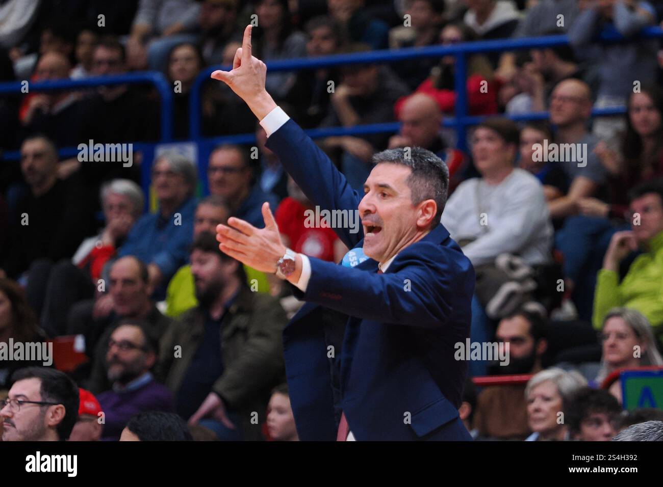 Dimitri Priftis, head coach UNAHOTELS Reggio Emilia during EA7 Emporio