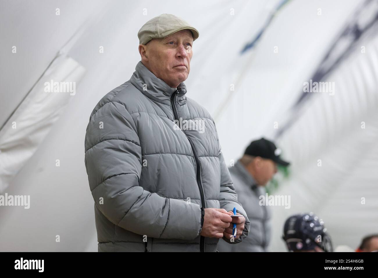 Zagreb, Croatia. 12th Jan, 2025. Head Coach of Netherlands Doug Mason ...