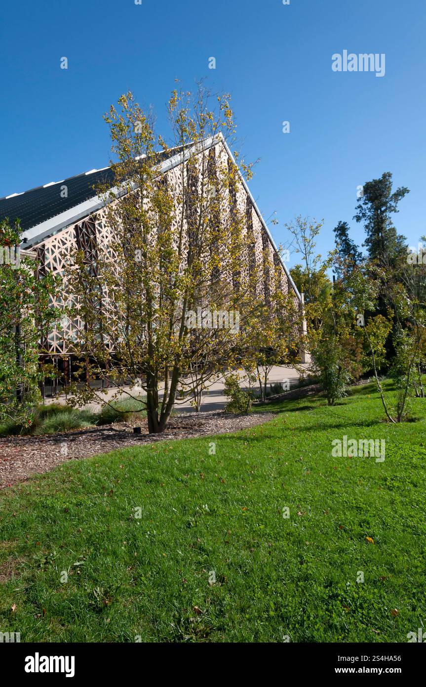 Garden designed by Bas Smets in Parc des Ateliers, La Grande Halle in ...