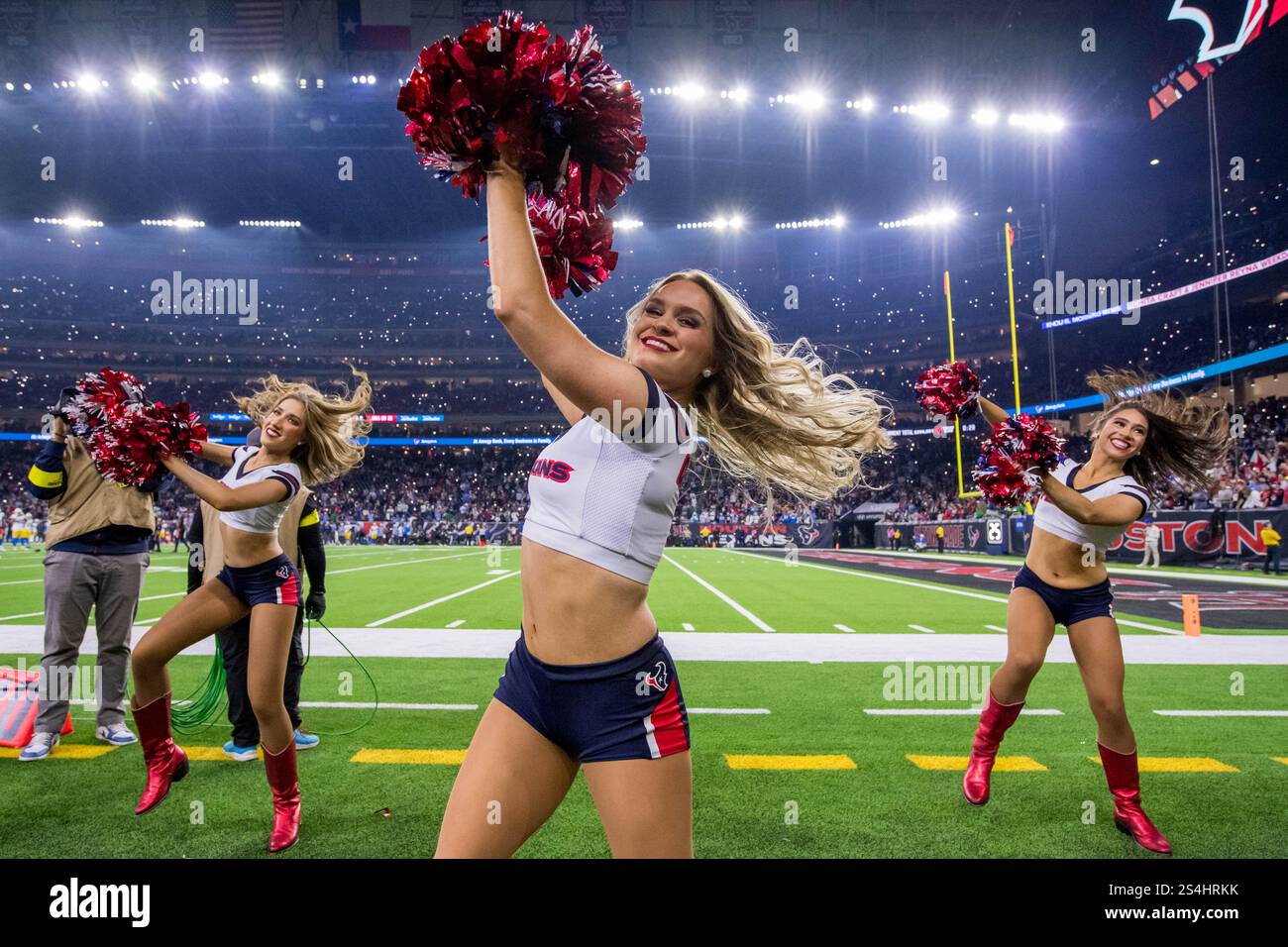Houston, TX, USA. 11th Jan, 2025. A Houston Texans Cheerleader performs ...