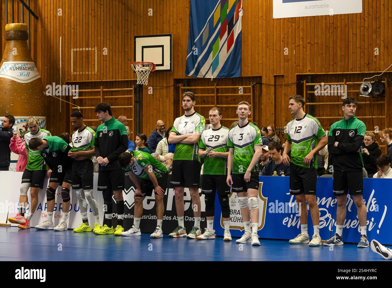 Enttaeuschte Spieler von Bitterfeld-Wolfen nach der Niederlage, Emotionen, Luca Brirup (VC Bitterfeld-Wolfen, #05) mit Pascal Eichler (VC Bitterfeld-Wolfen, #13) und Nick Breitenbach (VC Bitterfeld-Wolfen, #11), mit Lukas Salimi (VC Bitterfeld-Wolfen, #15) und Franz Huether (VC Bitterfeld-Wolfen, #07), mit Lukas Pockrandt (VC Bitterfeld-Wolfen, #29) und Benedikt Gerken (VC Bitterfeld-Wolfen, #03), mit Thomas Heptinstall (VC Bitterfeld-Wolfen, #12), mit Erik Karl Brand (VC Bitterfeld-Wolfen, #10) und Aaron Neumann (VC Bitterfeld-Wolfen, #22), GER, ASV Dachau vs. VC Bitterfeld-Wolfen, Volleyball Stock Photo