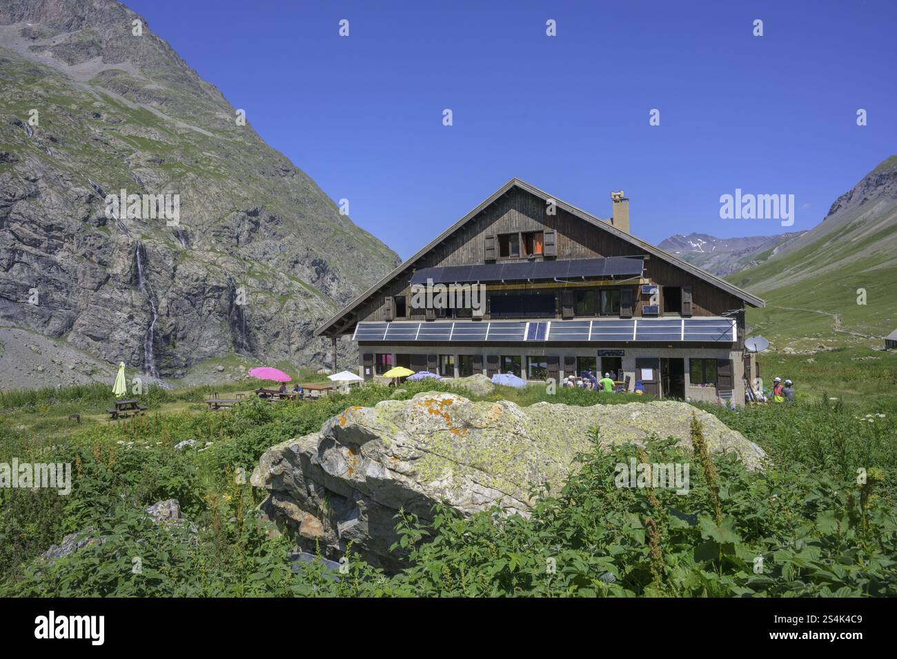 Mountain hut Refuge de l Alpe de Villar-de Arene, Villar-d'Arene, Departement Hautes-Alpes, France, Europe Stock Photo