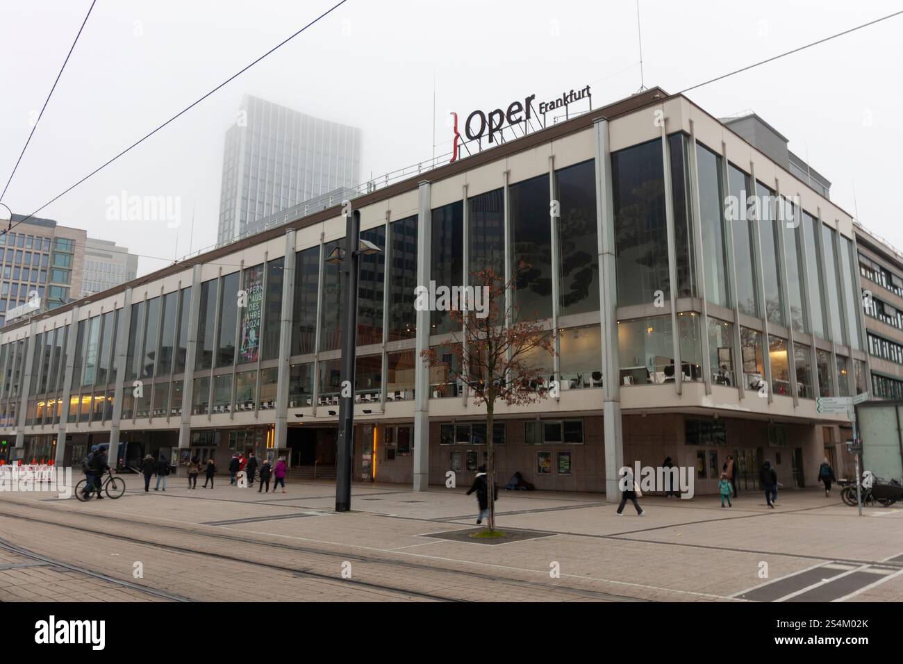 FRANKFURT (MAIN), GERMANY - DECEMBER 1, 2024: The Oper Frankfurt ...