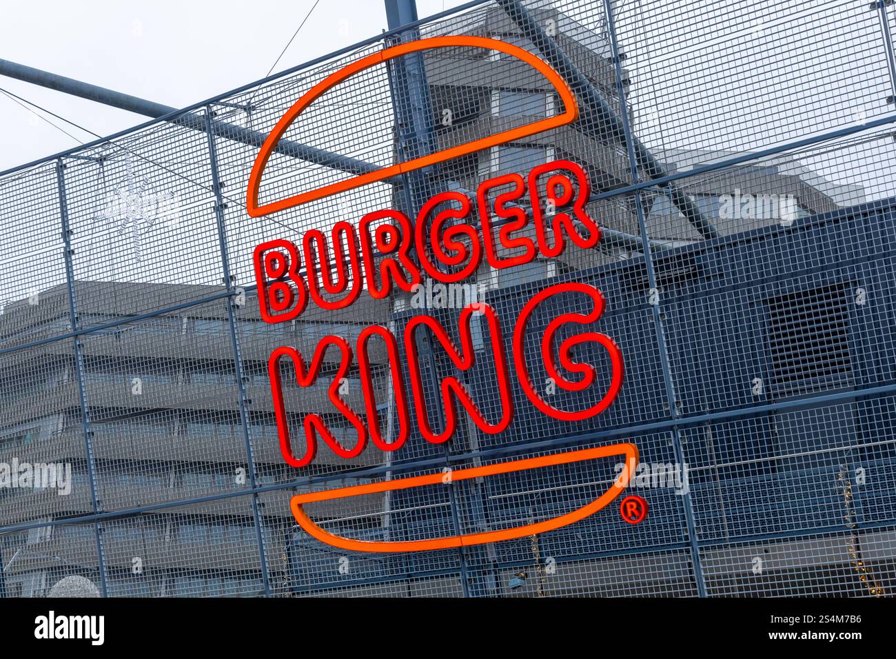 Burger advertising hi-res stock photography and images - Alamy