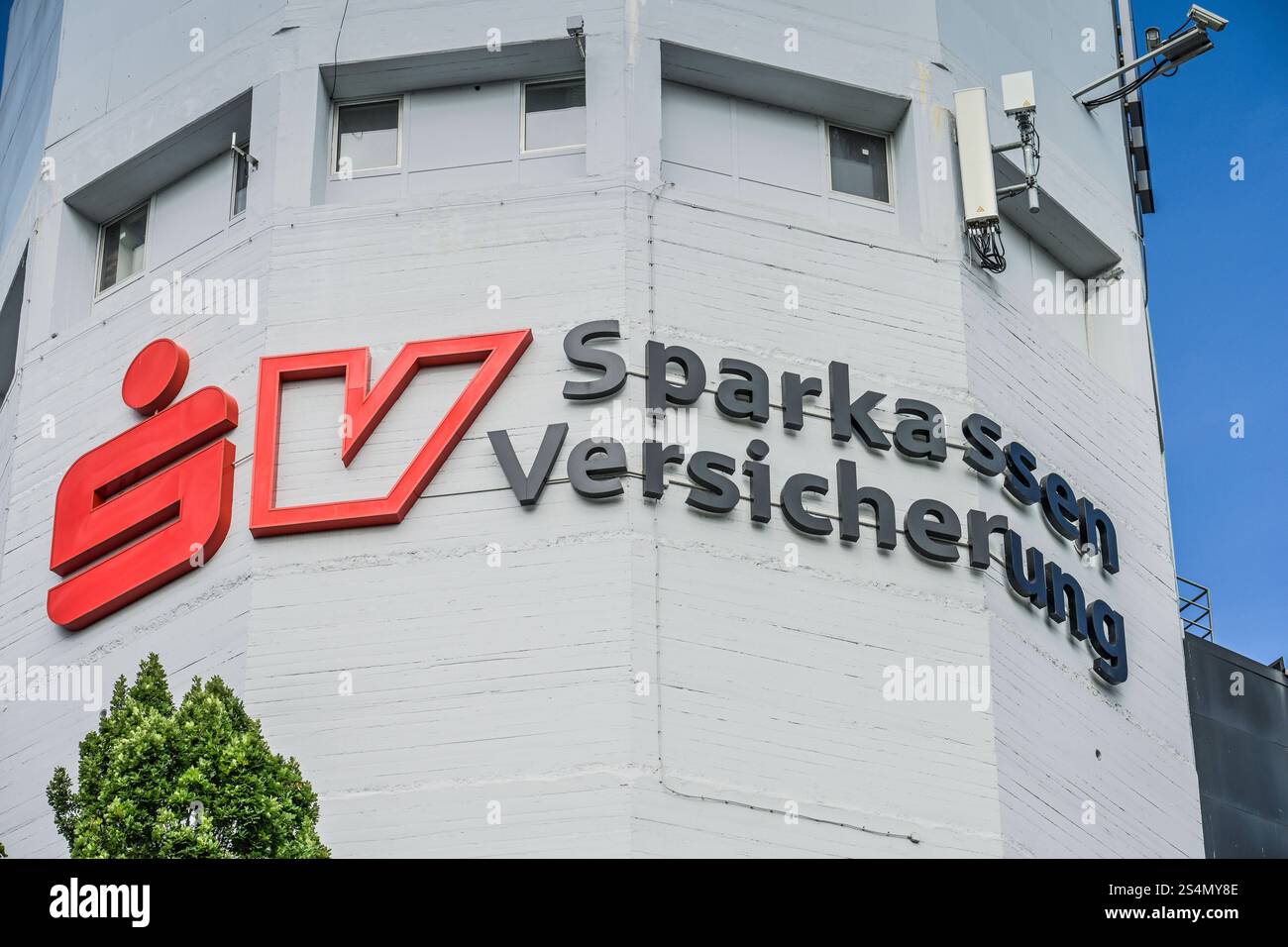 Market-Bridging: How This Deal Reshapes Europe’s Insurance Duopoly