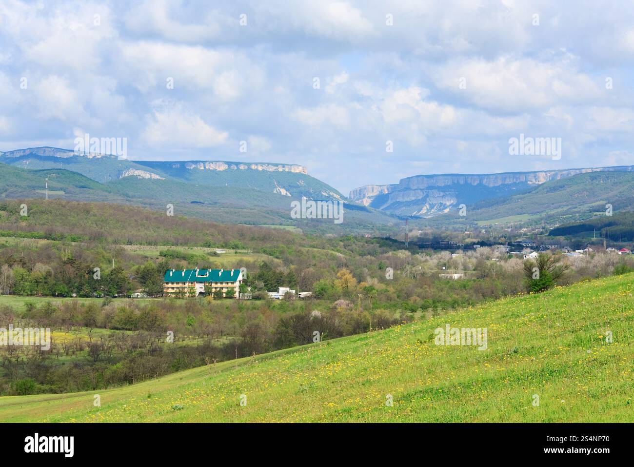 Hill mountain village hi-res stock photography and images - Alamy