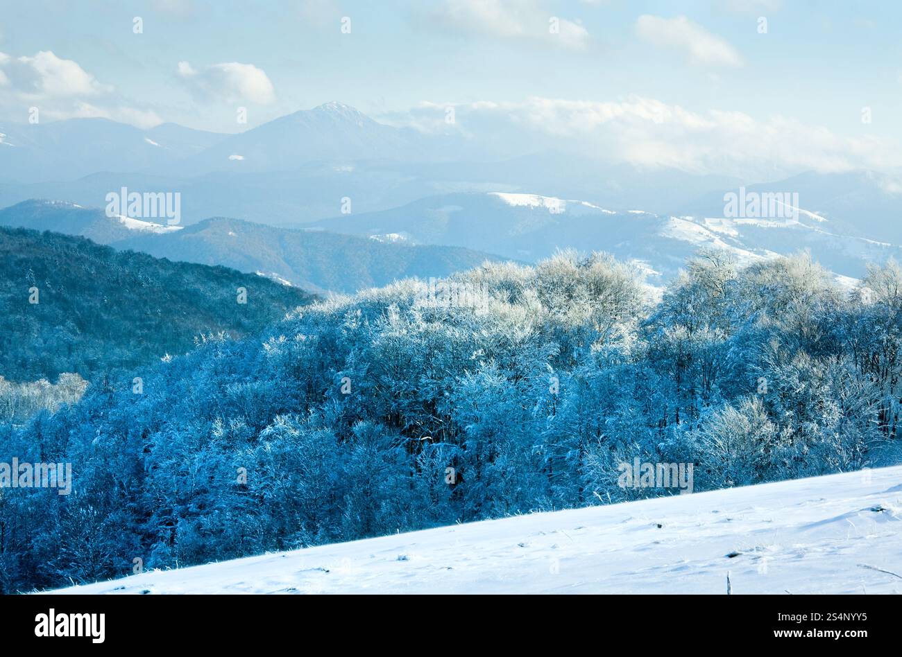 First winter snow mountain hi res stock photography and images Alamy First winter snow mountain hi res stock photography and images Alamy
