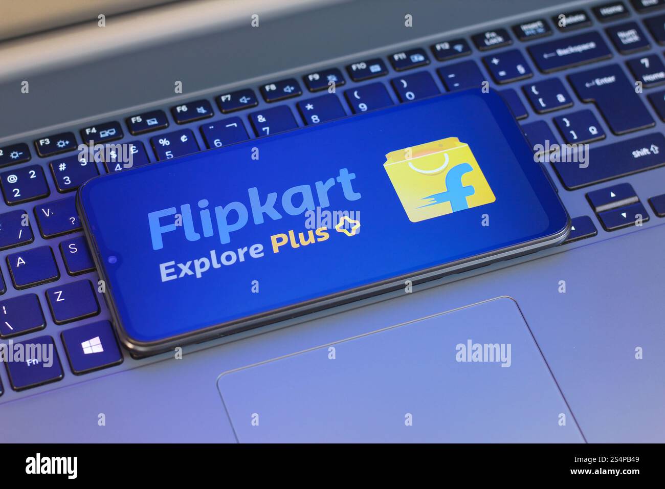 Flipkart logo hi res stock photography and images Alamy