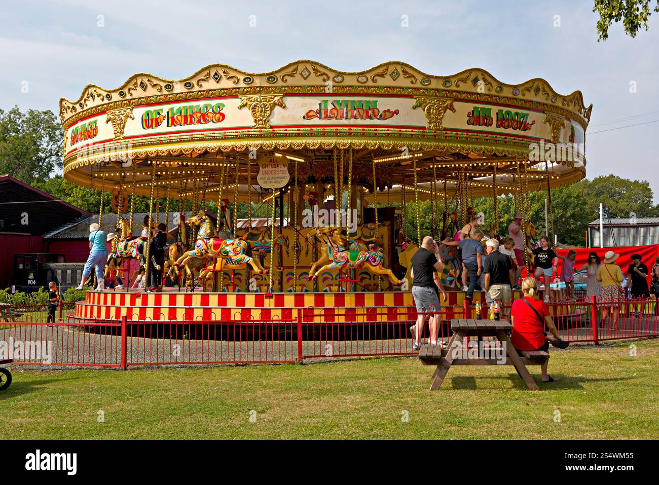 Gallopers Fairground Ride Fairground gallopers hi-res stock photography and images - Alamy