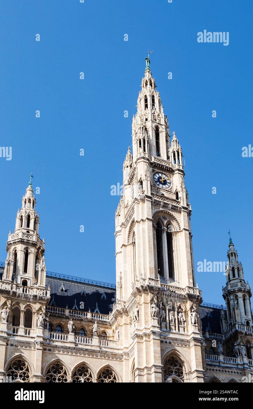 travel to Vienna city - tower of Rathaus (Town Hall) in Vienna, Austria ...