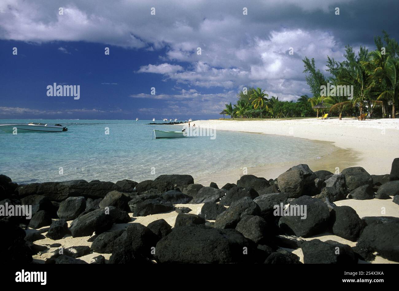 a beach on the island of Mauritius in the indian ocean. INDIAN OCEAN ...