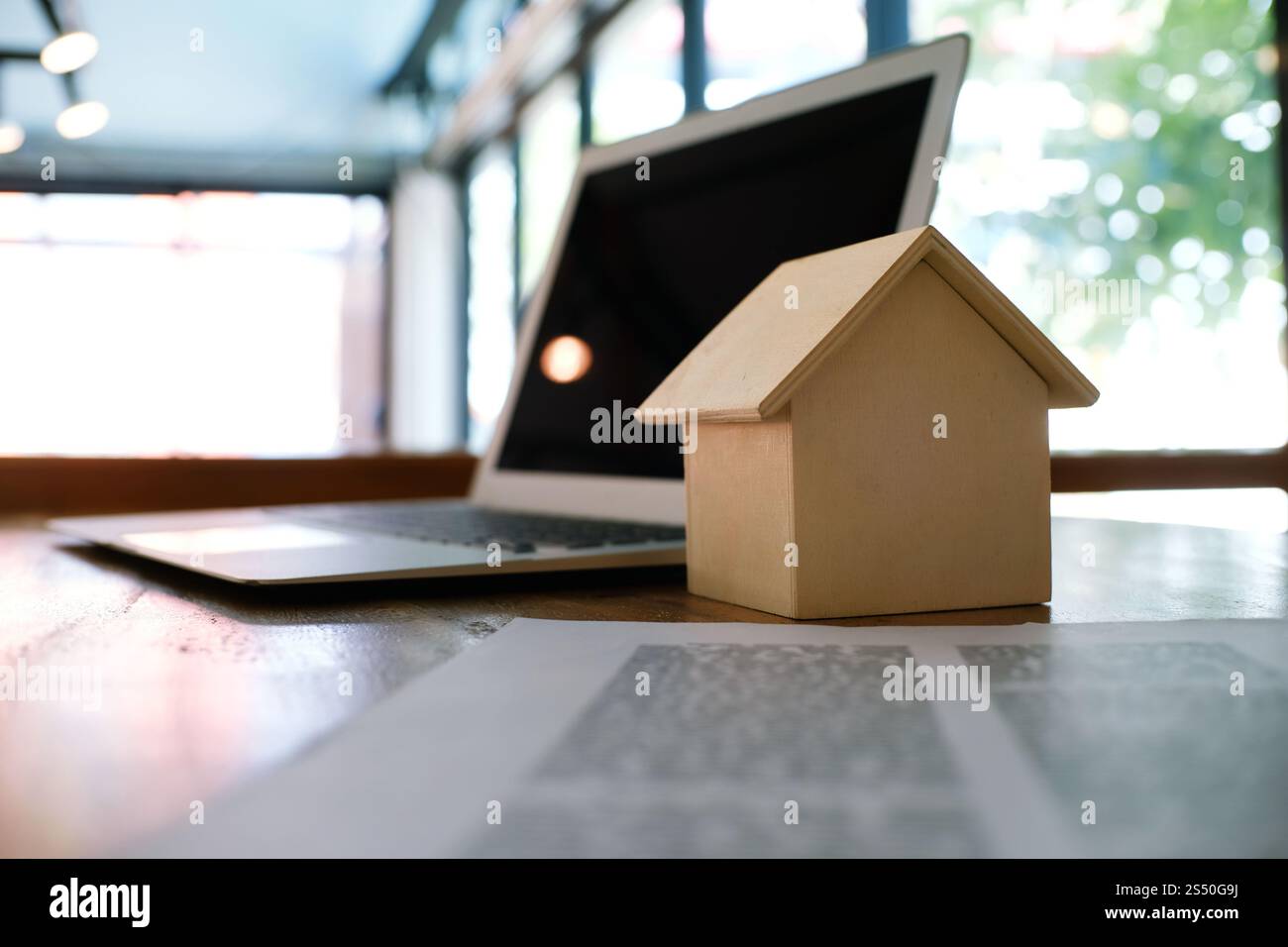 House model real estate concept hi res stock photography and images Alamy