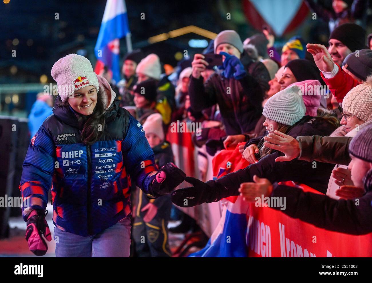 Flachau, Austria. 13th Jan, 2025. Zrinka Ljutic greets her fans on January 13, 2025 in Flachau, Austria. Photo: Igor Soban/PIXSELL Credit: Pixsell/Alamy Live News Stock Photo