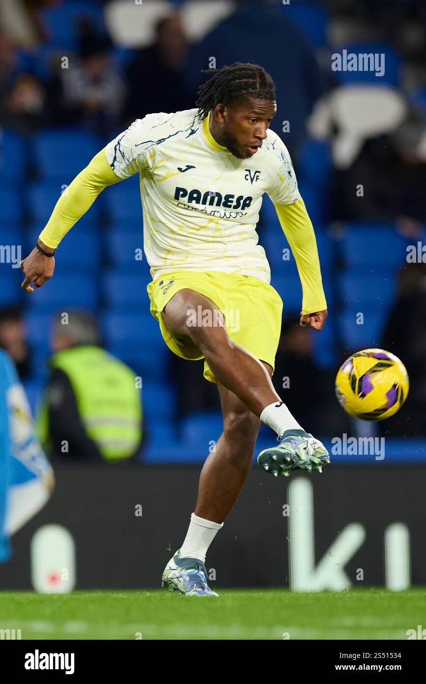 Willy Kambwala of Villarreal CF warms up prior to the LaLiga EA Sports
