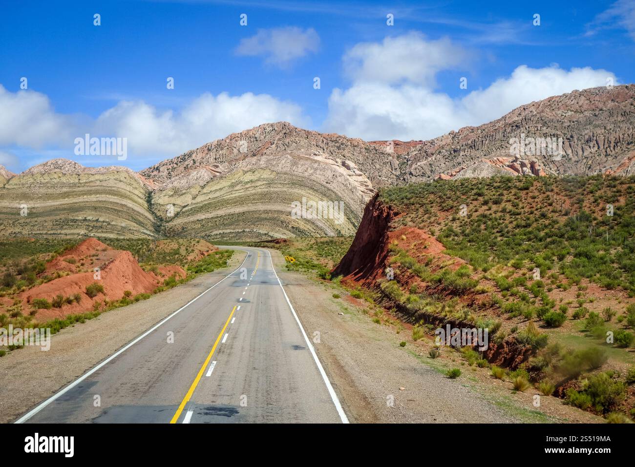 Unveiling the Ochre Heart: Hidden Desert Escapes to Explore in Argentina Unveiling the Ochre Heart: Hidden Desert Escapes to Explore in Argentina