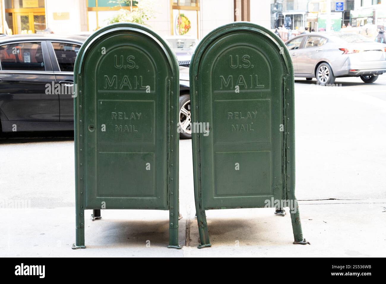 Us mail storage box hi-res stock photography and images - Alamy