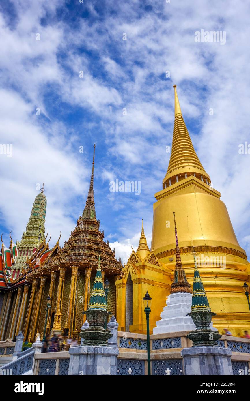 Grand Palace complex landmark in Bangkok, Thailand Stock Photo - Alamy