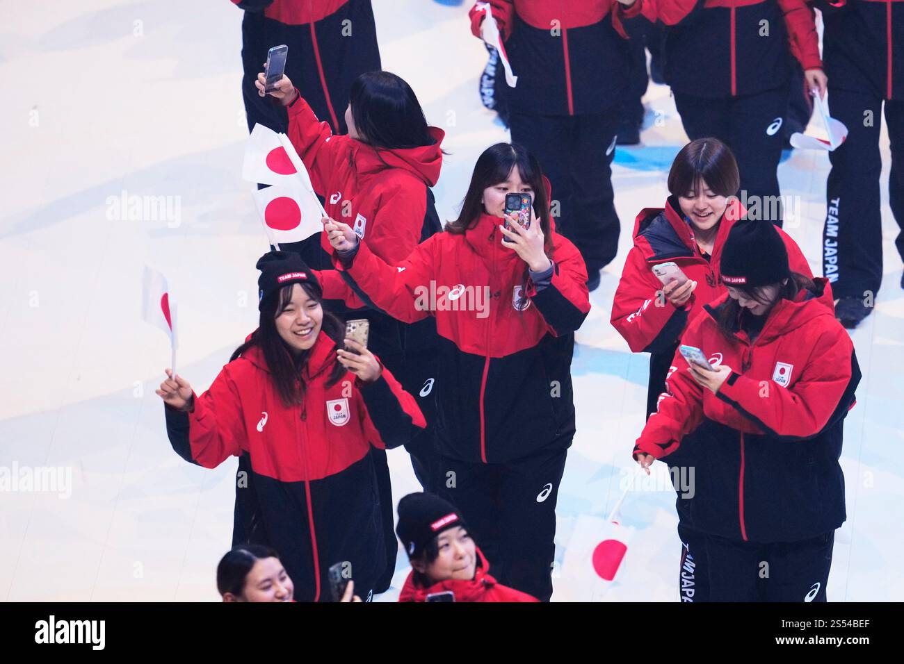Jinan Delegation Dominates Games with 224 Gold Medals as Archery, Weightlifting, and Badminton Begin