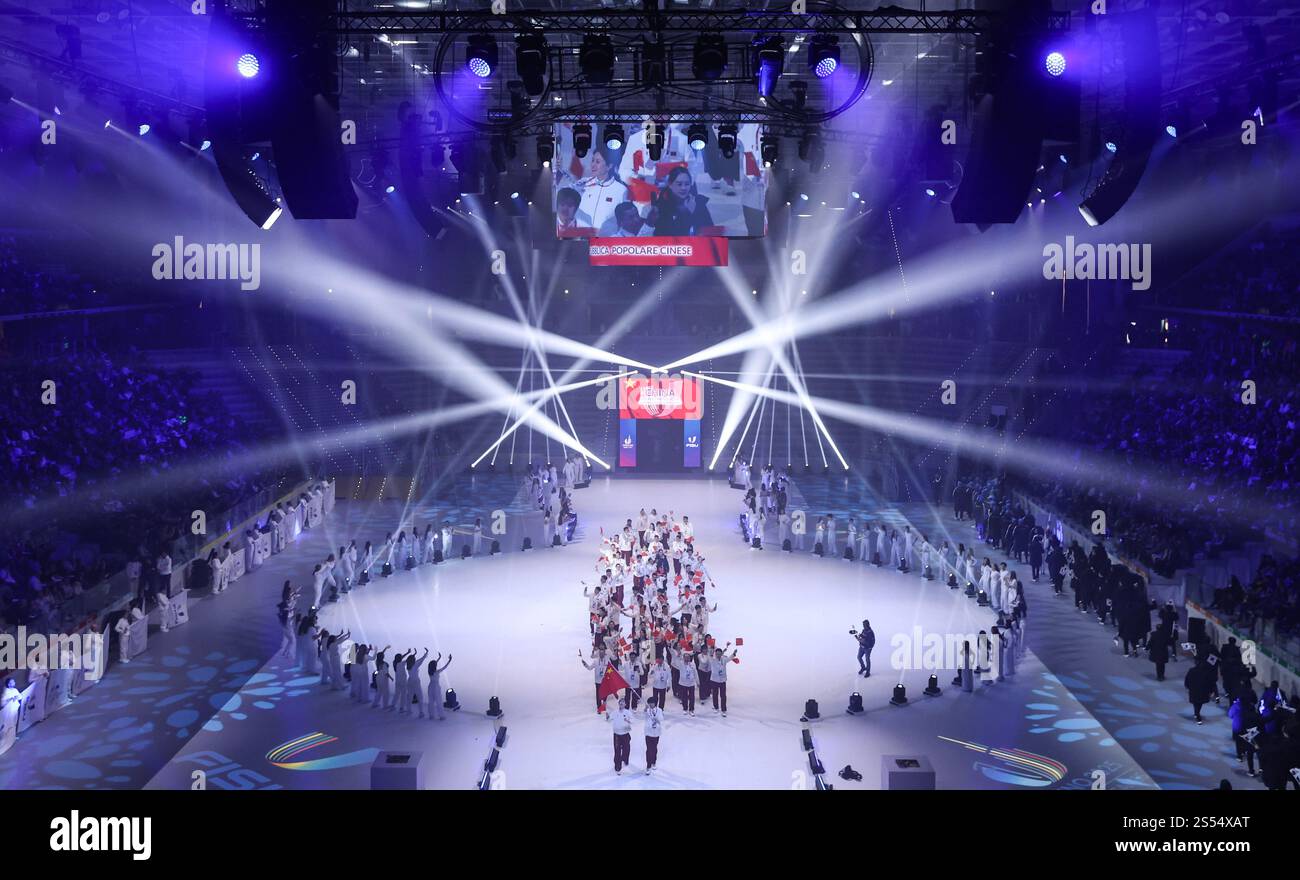 (250114) TURIN, Jan. 14, 2025 (Xinhua) Members of Chinese