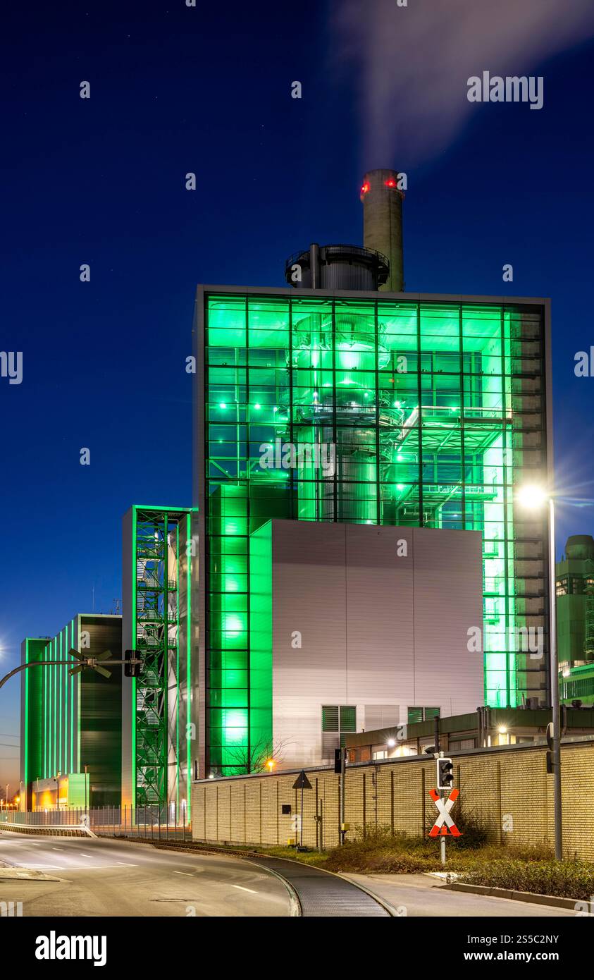 Gas turbine electrical power plant hi-res stock photography and images ...