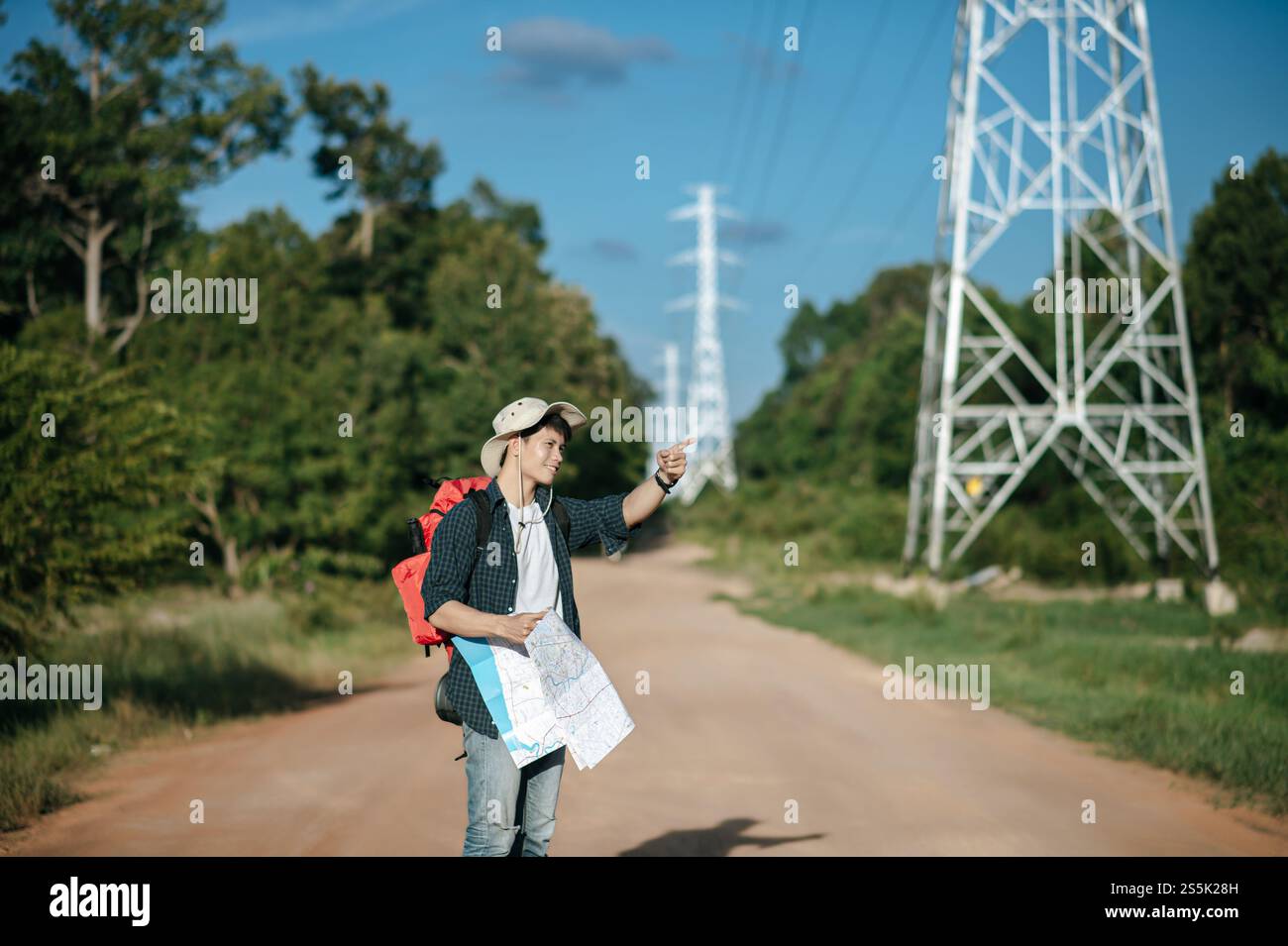 Man carrying large bag on hi res stock photography and images Alamy