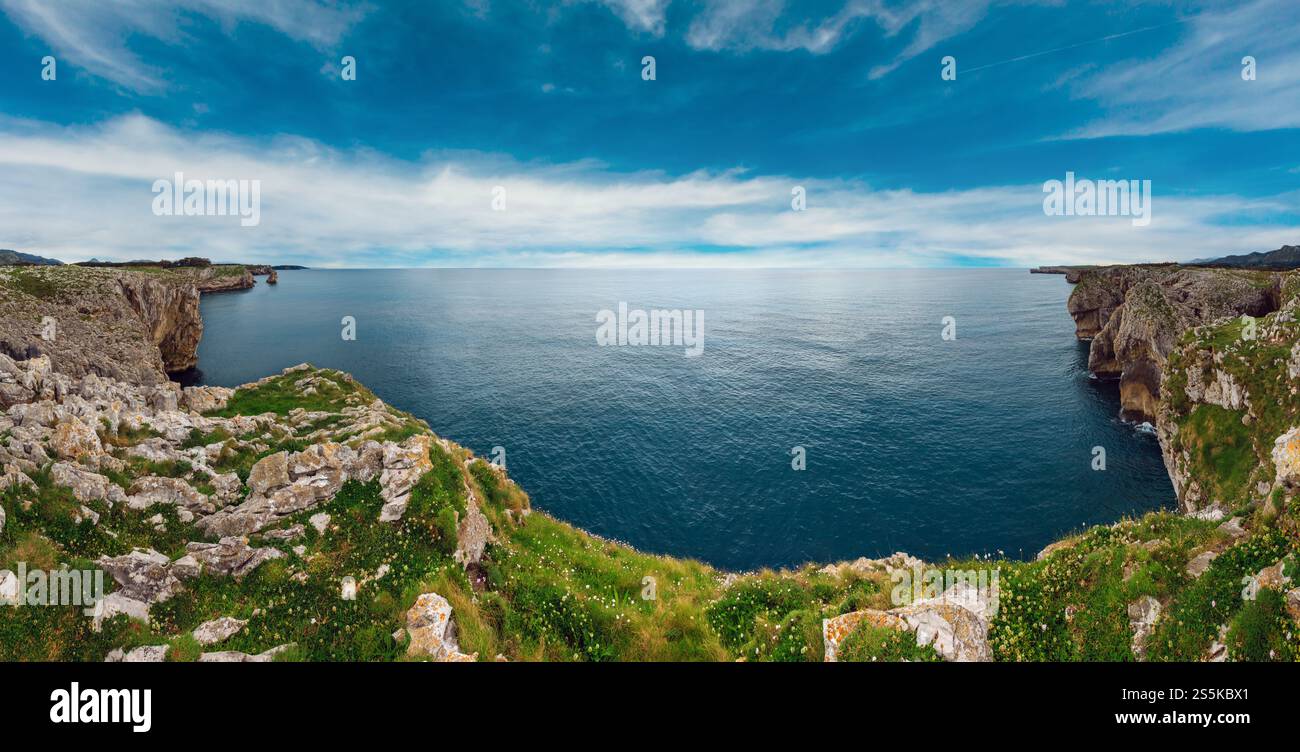 Bay of Biscay summer rocky coast view, Spain, Asturias, near Camango ...