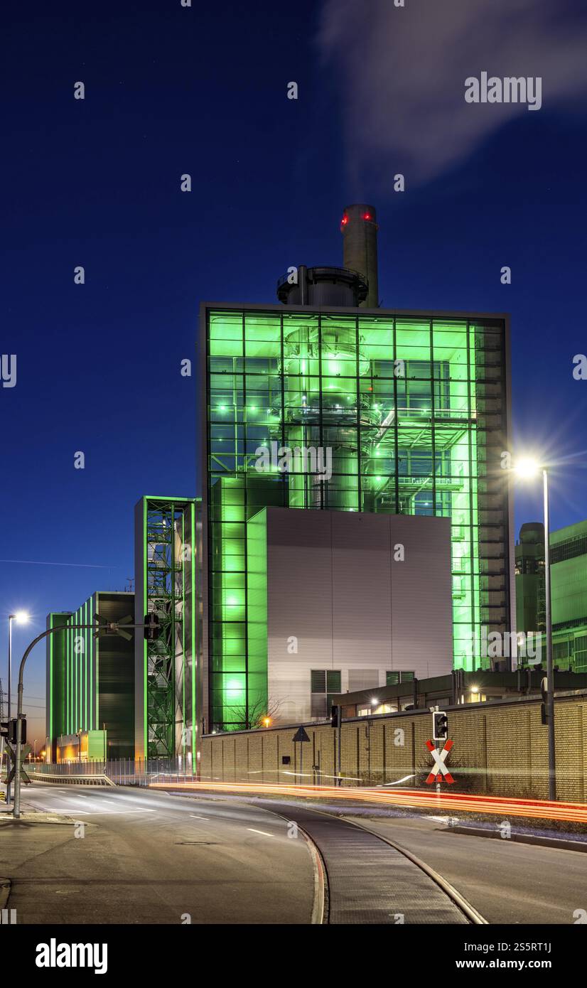 The Lausward combined heat and power plant in Duesseldorf, gas and ...