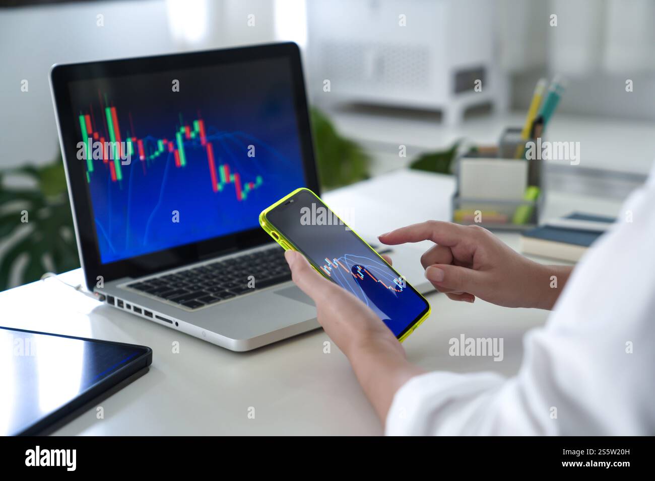 Crypto holding hi-res stock photography and images - Page 3 - Alamy