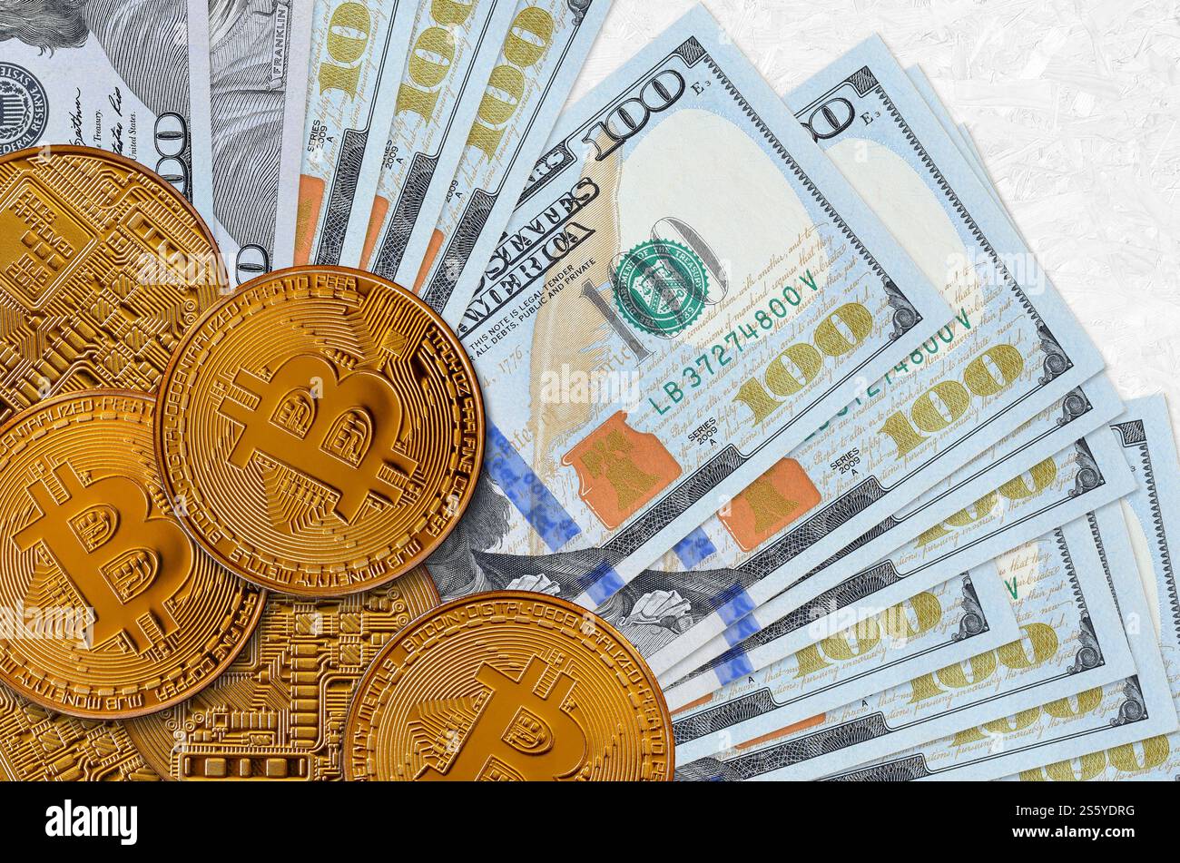 100 and 50 dollar bills hi-res stock photography and images - Alamy