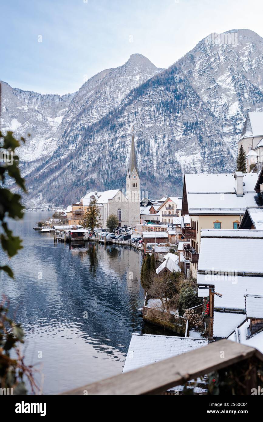 Hallstatt austria winter hi-res stock photography and images - Alamy