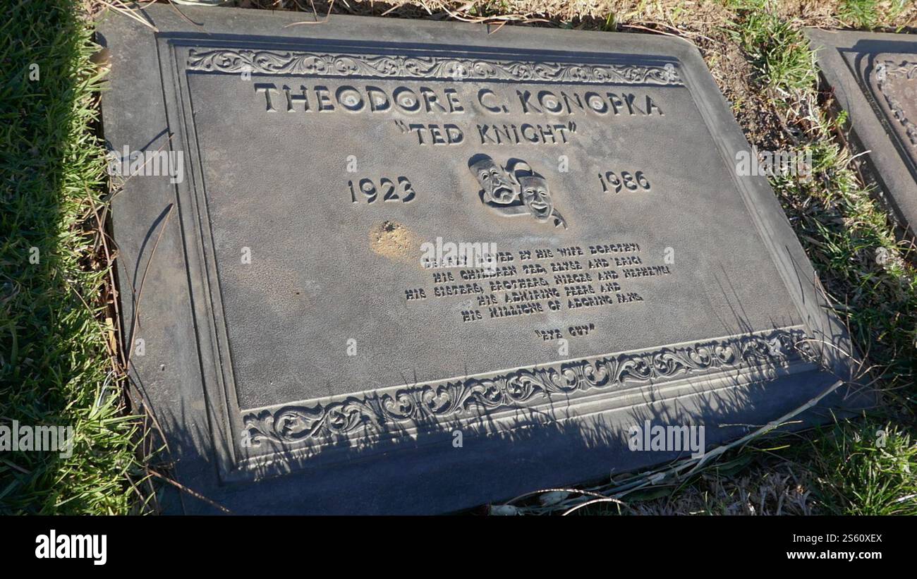 Glendale, California, USA 13th January 2025 Actor Ted Knight Grave in