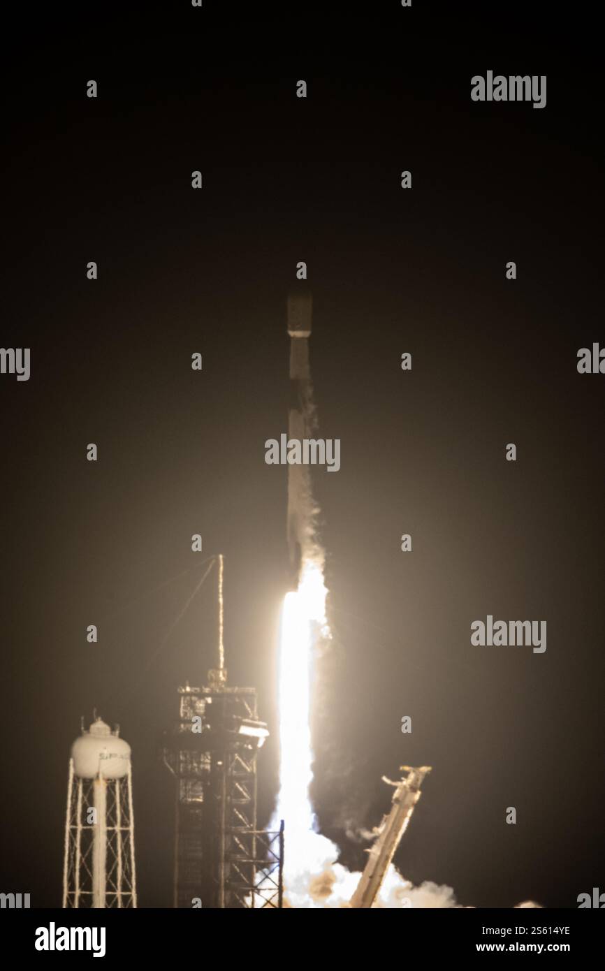 Blue ghost lander hi-res stock photography and images - Alamy