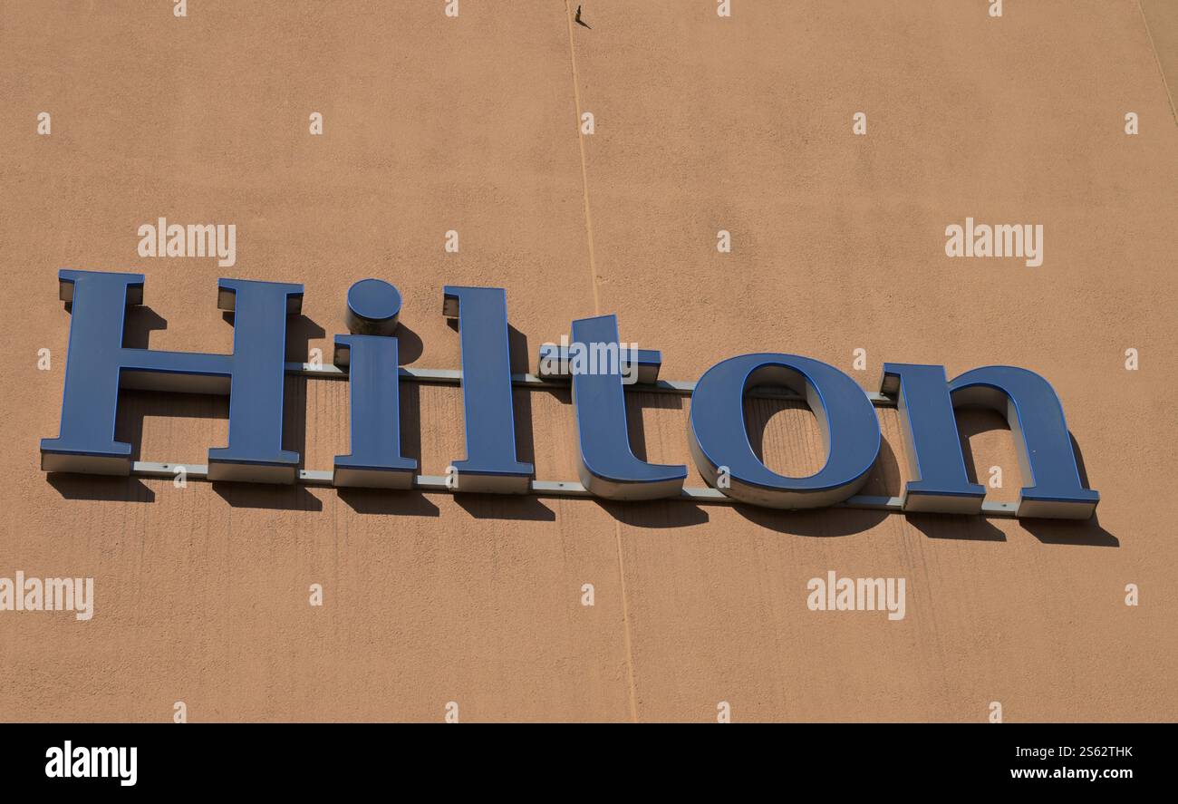 Schriftzug Hotel Hilton, Slussen, Stockholm, Schweden *** Hotel Hilton ...