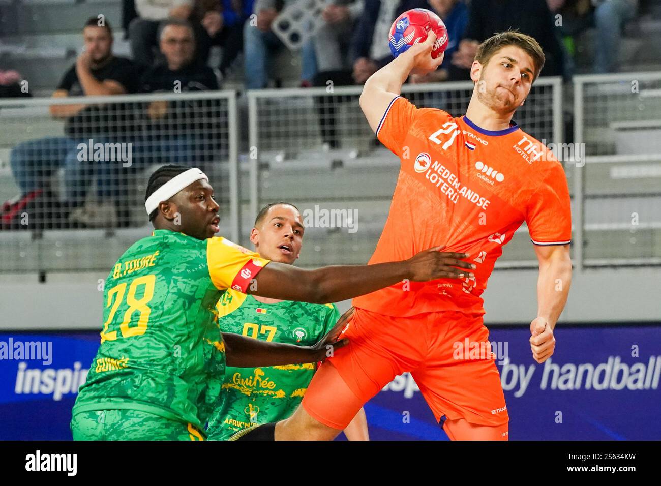 Varazdin, Croatia. 15th Jan, 2025. VARAZDIN, CROATIA - JANUARY 15: Boubou Toure of Guinea, Martijn Kleijkers of The Netherlands during the IHF Euro 2025 Men's Preliminary Round Group D match between Netherlands and Guinea at Arena Varazdin on January 15, 2025 in Varazdin, Croatia. (Photo by Henk Seppen/Orange Pictures) Credit: Orange Pics BV/Alamy Live News Stock Photo