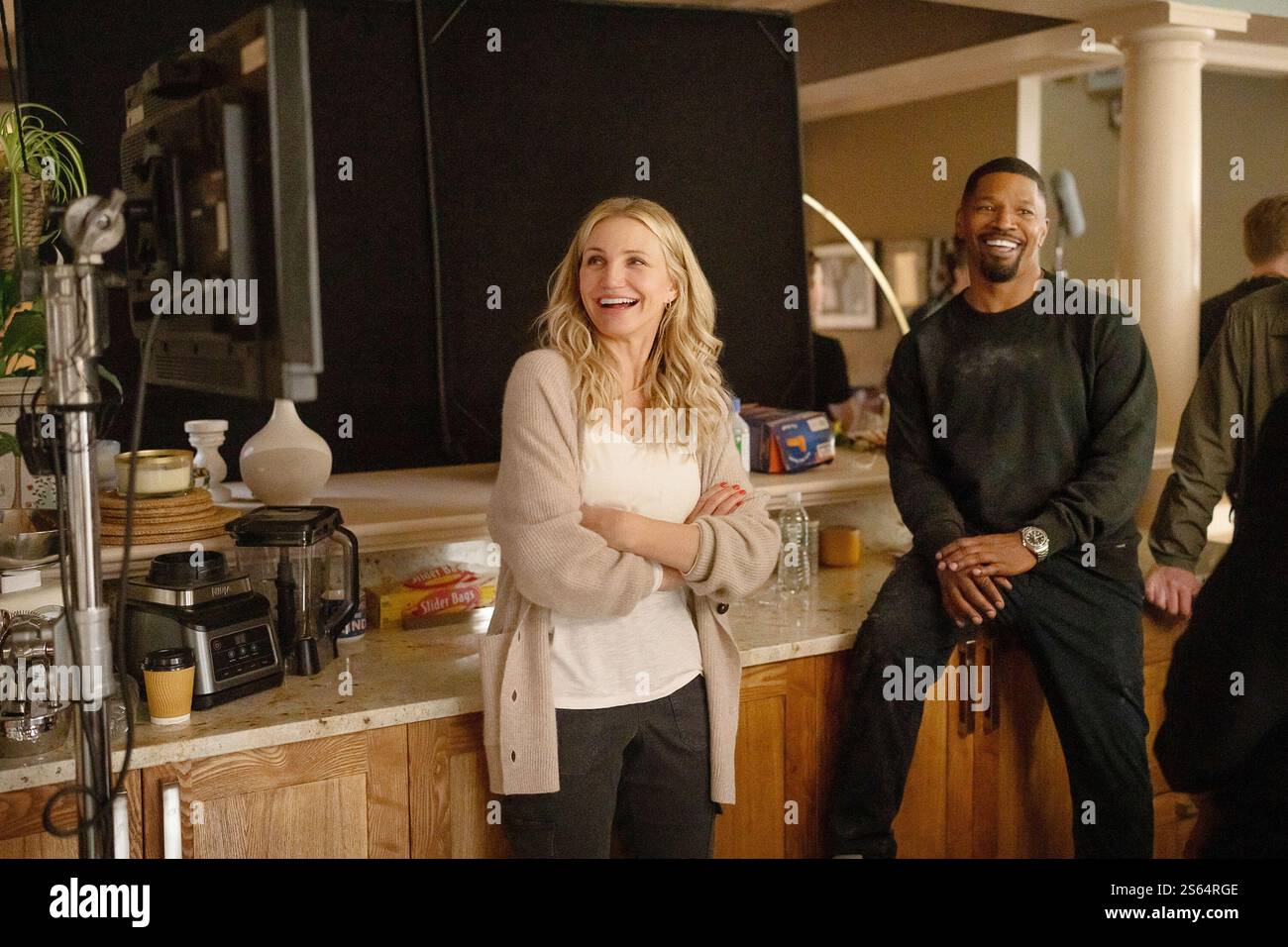 BACK IN ACTION, from left: Cameron Diaz, Jamie Foxx, on set, 2025. ph ...