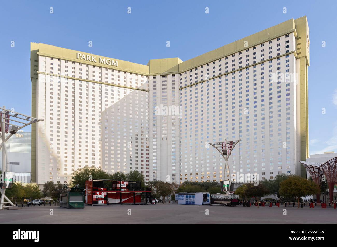 Park mgm las vegas hi-res stock photography and images - Alamy, image size:1300x956