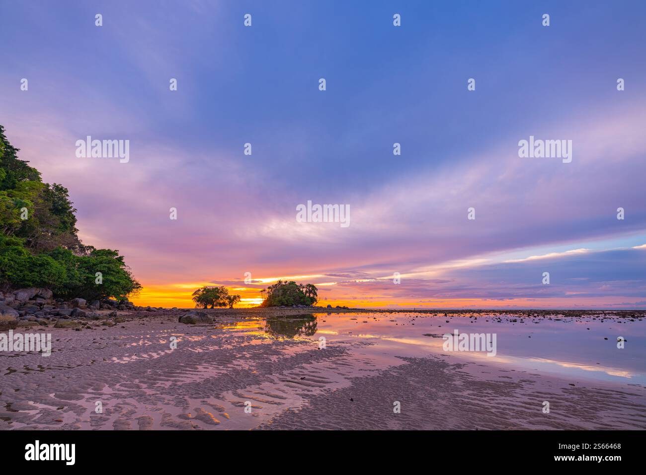 Rippling waters hi-res stock photography and images - Alamy