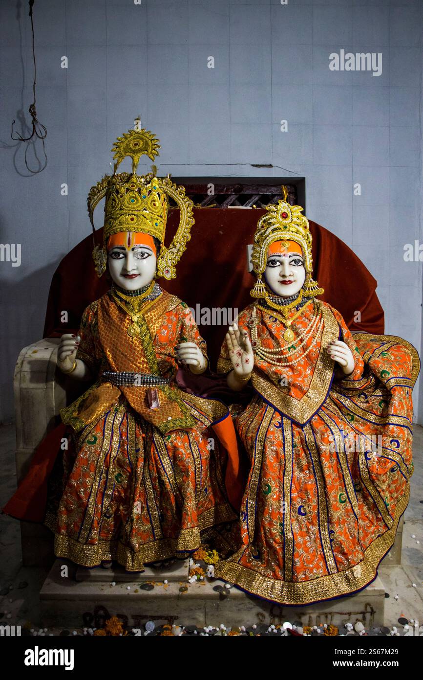 Statue of Laxman and Urmila at Kobhar Kunj at the Ram Sita Bibah Mandap ...