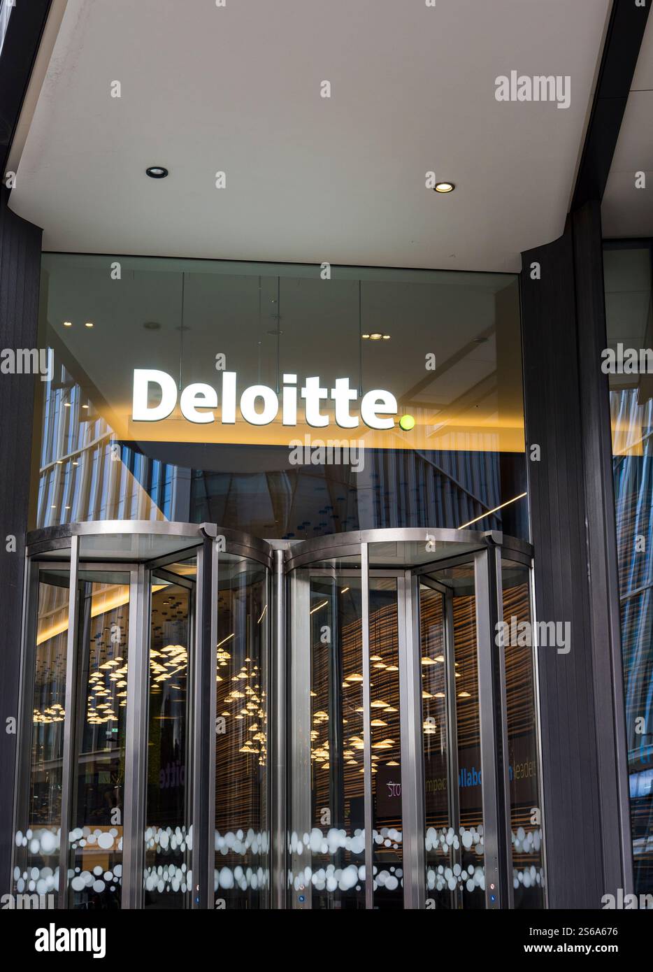 Deloitte touche tohmatsu hi-res stock photography and images - Alamy