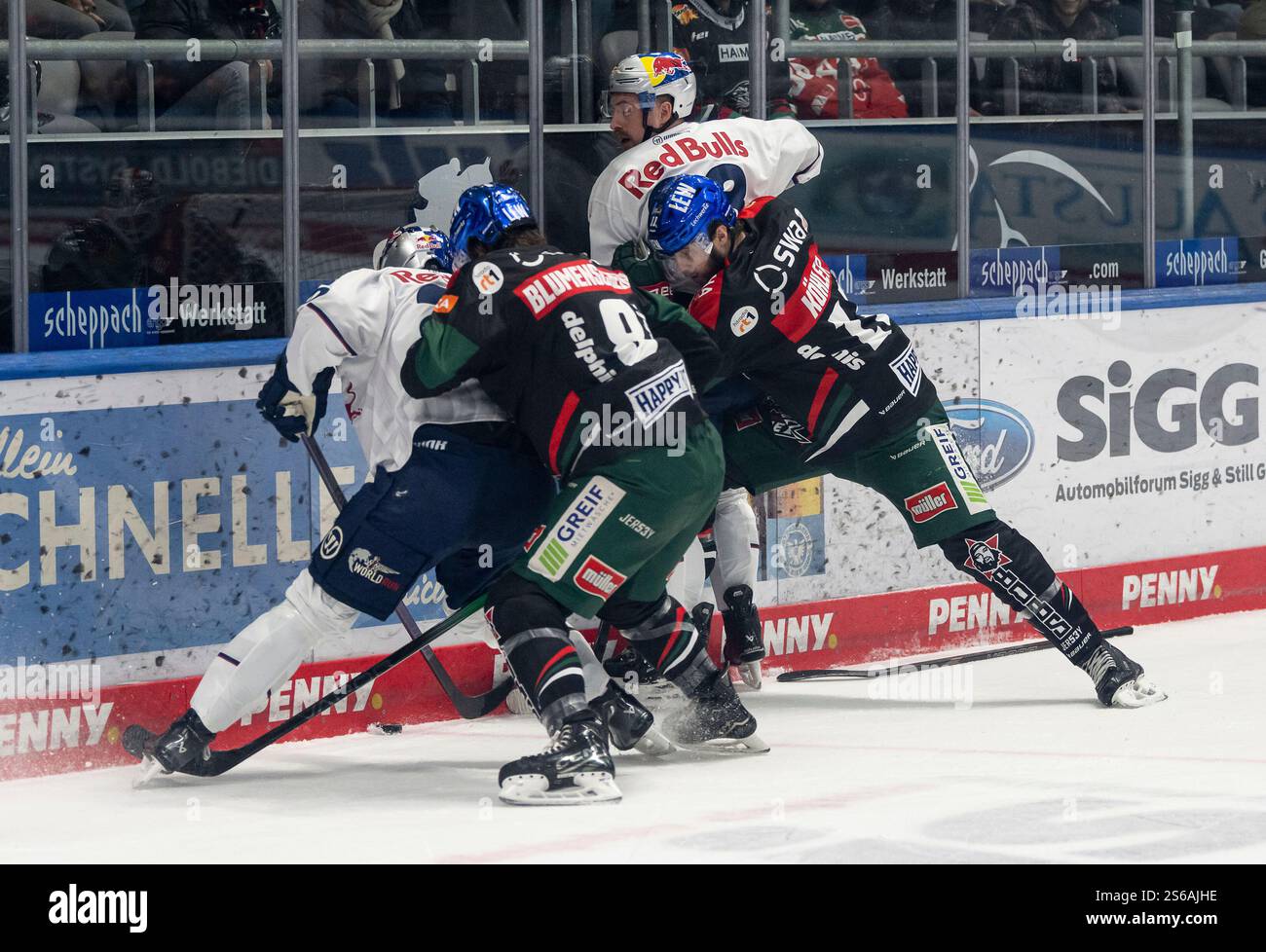 Augsburg, Deutschland. 16th Jan, 2025. Kampf um den Puck/Zweikampf ...